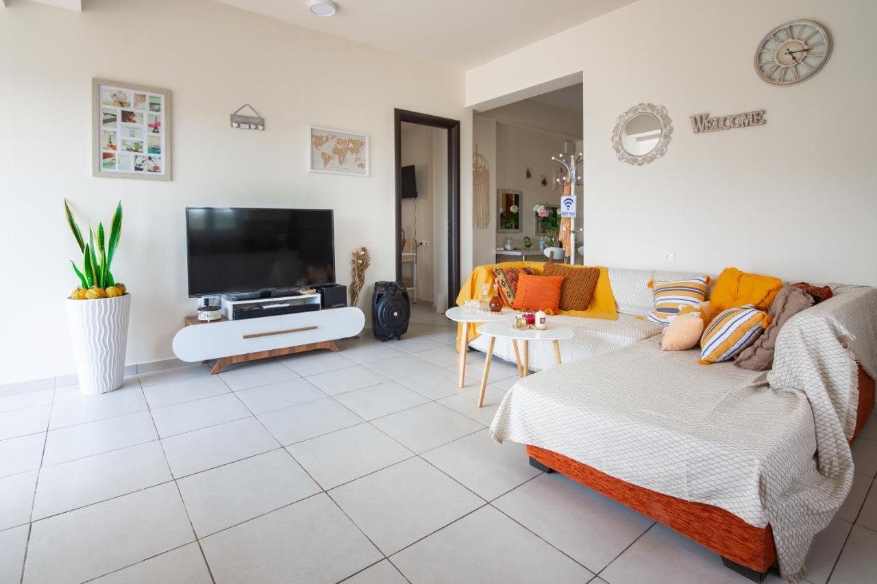Princess Sissi, Villa-house With Private Pool And Garden וילה סיסי